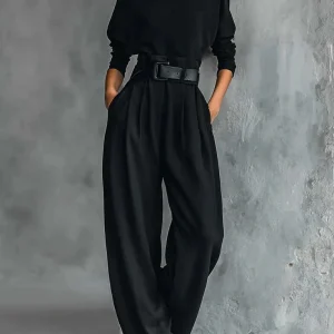 All-black Turtleneck Long-sleeved T-shirt And Straight-leg Pants Two-piece Set (including Belt)